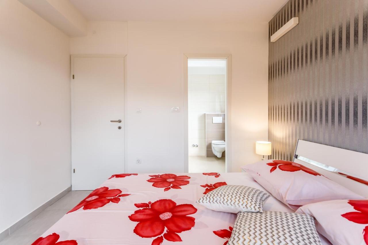 Luxury Apartments Budimir Podstrana Buitenkant foto