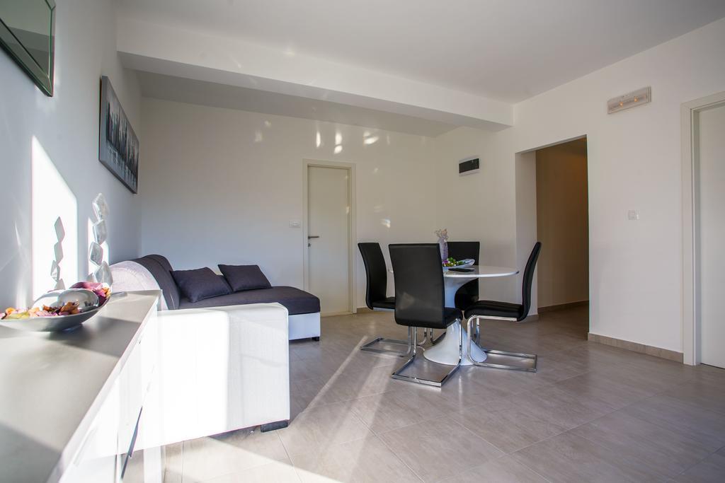 Luxury Apartments Budimir Podstrana Buitenkant foto